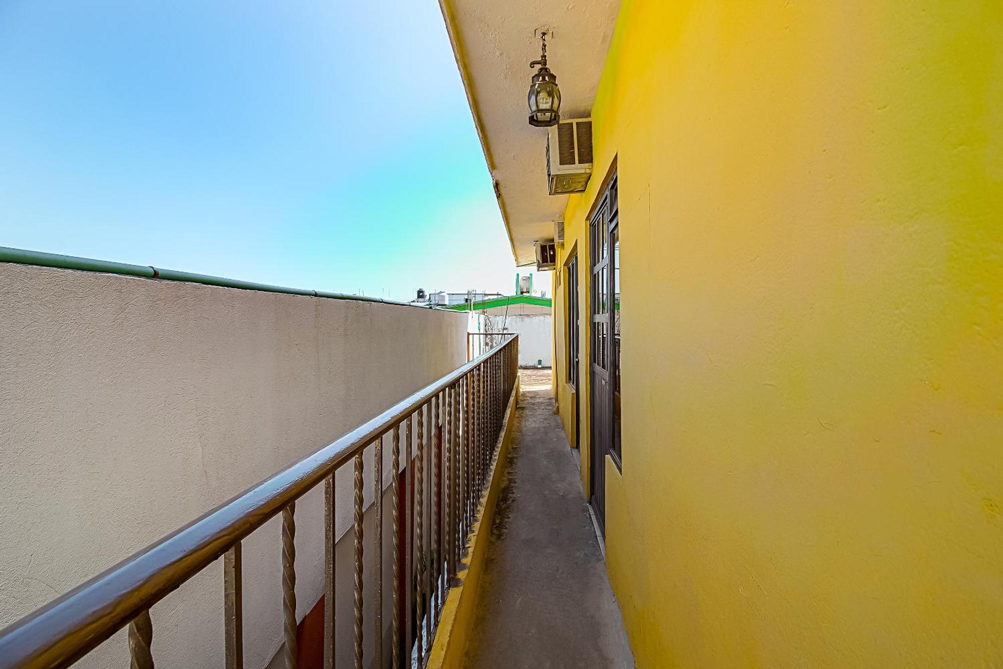 Oyo Hotel Posada Los Faroles,Tabasco ビジャエルモッサ エクステリア 写真